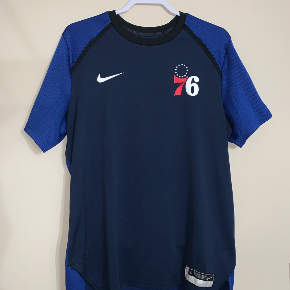 Philadelphia 76ers Basketball Nike Dri-Fit Shirt (Large)